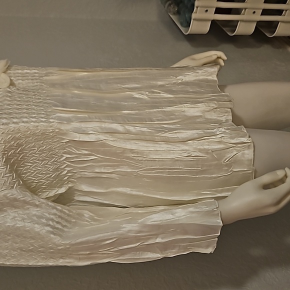 VTG TOFFEE APPLE 1990s White Satin Rosette Square Neck Castlecore Blouse - Picture 8 of 9